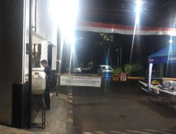 Suasana Rumah Munarman Usai Penangkapan Densus 88