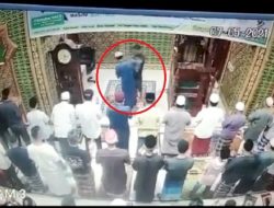 Pengakuan Imam Salat Subuh yang Dipukul saat Sedang Membaca Doa Qunut