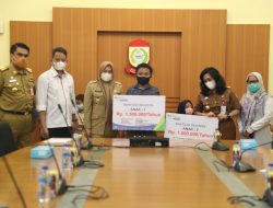 Fatma-BPJSTK Salurkan Rp 475 Juta Beasiswa ke Ahli Waris Non PNS Makassar