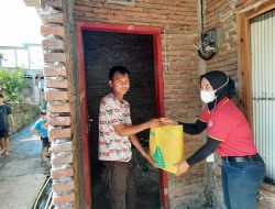 Alfamart Bagikan 20 Ribu Paket Sembako untuk Masyarakat Terdampak Covid