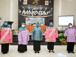 Pokja III TP PKK Makassar Gelar Pembinaan Kader Sandang dan Pangan