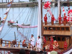 Bendera 1.000 Meter Di Bentangkan, Simbol Semangat Pemkot Makassar Atasi Covid-19