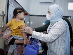 Pantau Langsung Penderita Stunting, Fatma Kunjungi 2 Puskesmas