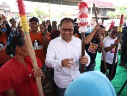 Keakraban Danny Pomanto Bersama Rumpun Keluarga Nene Orang Sidrap Rayakan Tradisi Mappadendang