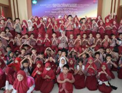 Serunya Bunda PAUD Kota Makassar Ikuti Simulasi Metode Gasing Bersama Guru dan Siswa