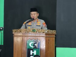 HMI Cabang Makassar Jumatan Bersama Polrestabes Makassar, Begini Pesan Polrestabes Makassar