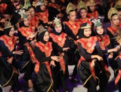 F8 2024 Bertajuk The Unity, Tampilkan Tari Nusantara oleh 400 Siswa Se-SMP Makassar