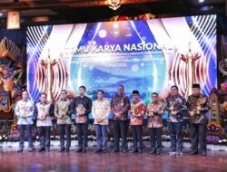 Pjs Wali Kota Makassar, Andi Arwin Azis Diganjar Penghargaan Upakarya Wanua Nugraha dari Kemendagri